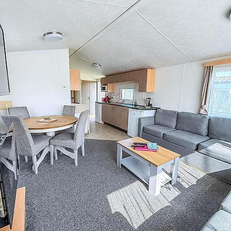 6 Berth Staycation Caravan Nearby Clacton-On-Sea In Essex Ref 26254E Eksteriør bilde