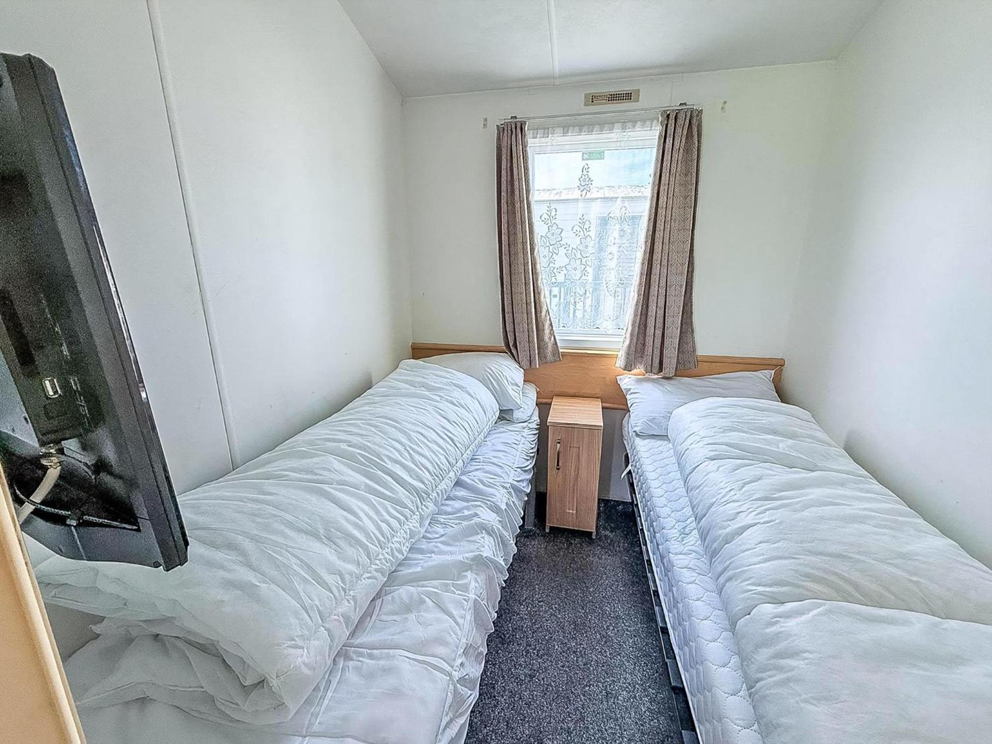 6 Berth Staycation Caravan Nearby Clacton-On-Sea In Essex Ref 26254E Eksteriør bilde